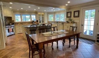 34 Suburban Ave, Cos Cob, CT 06807