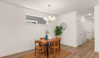 18989 SW Hazelwood Ln L-2, Beaverton, OR 97007