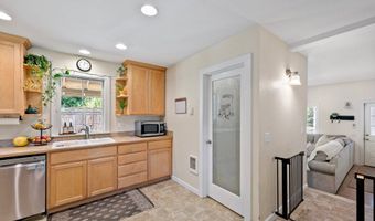 38149 MCKENZIE Hwy, Springfield, OR 97478