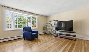 27 Kennel Hill Dr, Beverly, MA 01915