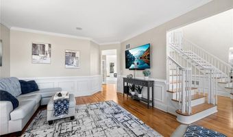 30 Lenihan Ln, East Greenwich, RI 02818