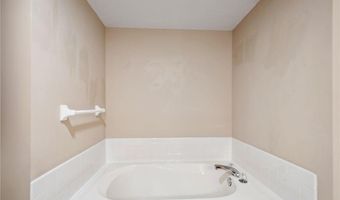14208 Heritage Ln, Apple Valley, MN 55124