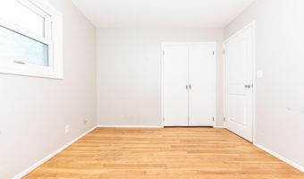 275 Highlake Ave, Ann Arbor, MI 48103