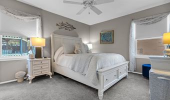 8 Eagle Dr, Bayville, NJ 08721