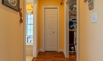 21030 Skyward Dr, Abingdon, VA 24211