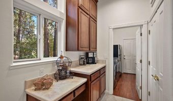 2802 Pine Dr, Arnold, CA 95223