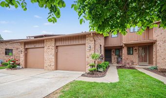 7202 Harbor Dr, Algonac, MI 48001
