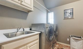 7908 NW 48th St, Bethany, OK 73008