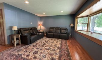 1711 S Lloyd St, Aberdeen, SD 57401