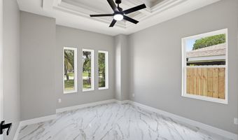 151 N 9th St, Aransas Pass, TX 78336