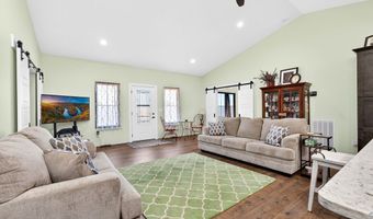944 Lakepointe Dr, Albany, KY 42602