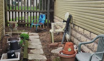 215 W Pleasant St, Angola, IN 46703