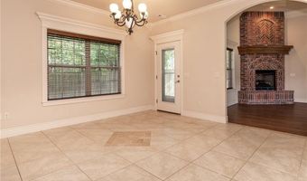 1103 SE Phoenix St, Bentonville, AR 72712