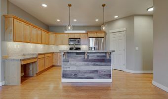 61257 Bronze Meadow Ln, Bend, OR 97702