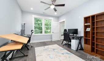1 Jennlynn Dr, Arden, NC 28704