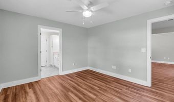 406 Easterbrook St, Bay St. Louis, MS 39520