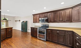 3330 Kellygreen Ct, Angola, IN 46703