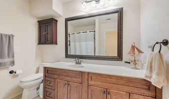 14826 Le Grande Dr, Addison, TX 75001