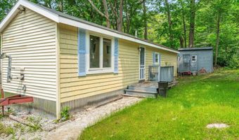 8 Bush Ave, Allenstown, NH 03275