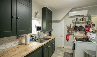 267 Pine St, Bangor, ME 04401