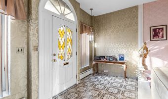 2447 S 5TH St, Philadelphia, PA 19148