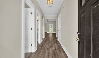 616 Whispering Pines Dr, Macon, GA 31211