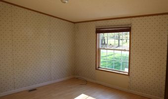 126 Smith St, Bakersfield, VT 05441
