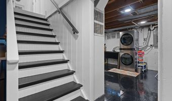 830 Redeemer Ave, Ann Arbor, MI 48103