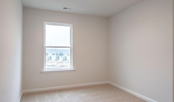 205 Maddox Dr, Aberdeen, NC 28315