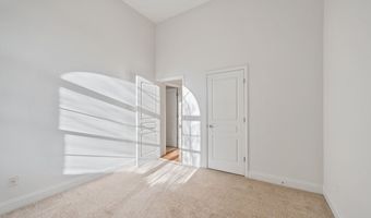 723 York View Dr, Auburn, GA 30011