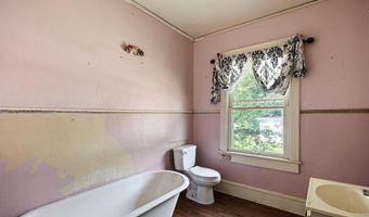 308 W Main St, Atkins, AR 72823