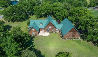 100 Plantation Ln, Batesville, AR 72501