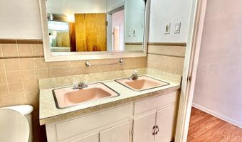 305 W. Broadway Ave, Tulia, TX 79088