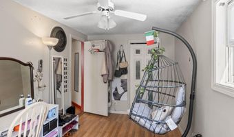 45 Sherwood Dr, Augusta, ME 04330