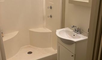 382 S Main St, Alburgh, VT 05440