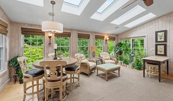 150 Brick Mill Rd, Bedford, NH 03110