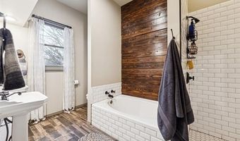 5558 N 441, Adair, OK 74330