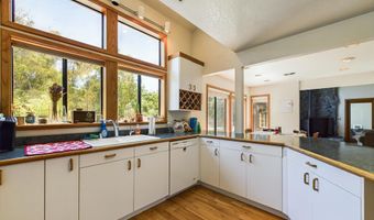 3122 St Louis Rd, Arcata, CA 95521