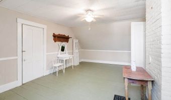 2 West Rd, Abbot, ME 04406