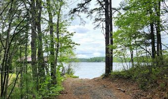 567 Ossipee Trail Trl W, Standish, ME 04084