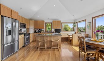 9364 Spring Creek Rd, Amherst, WI 54406