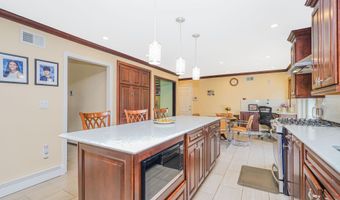 26 Altoona Ave, Staten Island, NY 10306