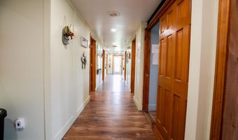 875 Hammond St, Bangor, ME 04401