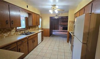 1713 S Shore Dr, Albert Lea, MN 56007