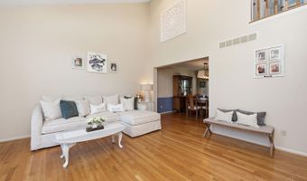 1167 Greens Farm Rd, Cincinnati, OH 45102