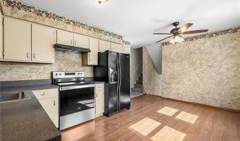 1055 Thomas Dr, Ashland, OH 44805