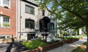 2524 41ST St NW 2, Washington, DC 20007