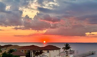 6418 MAYRA SHORES Ln, Apollo Beach, FL 33572