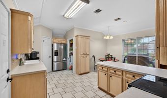 4505 Lawndale Dr, Benton, LA 71006