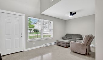 1212 10th Ave NW, Altoona, IA 50009